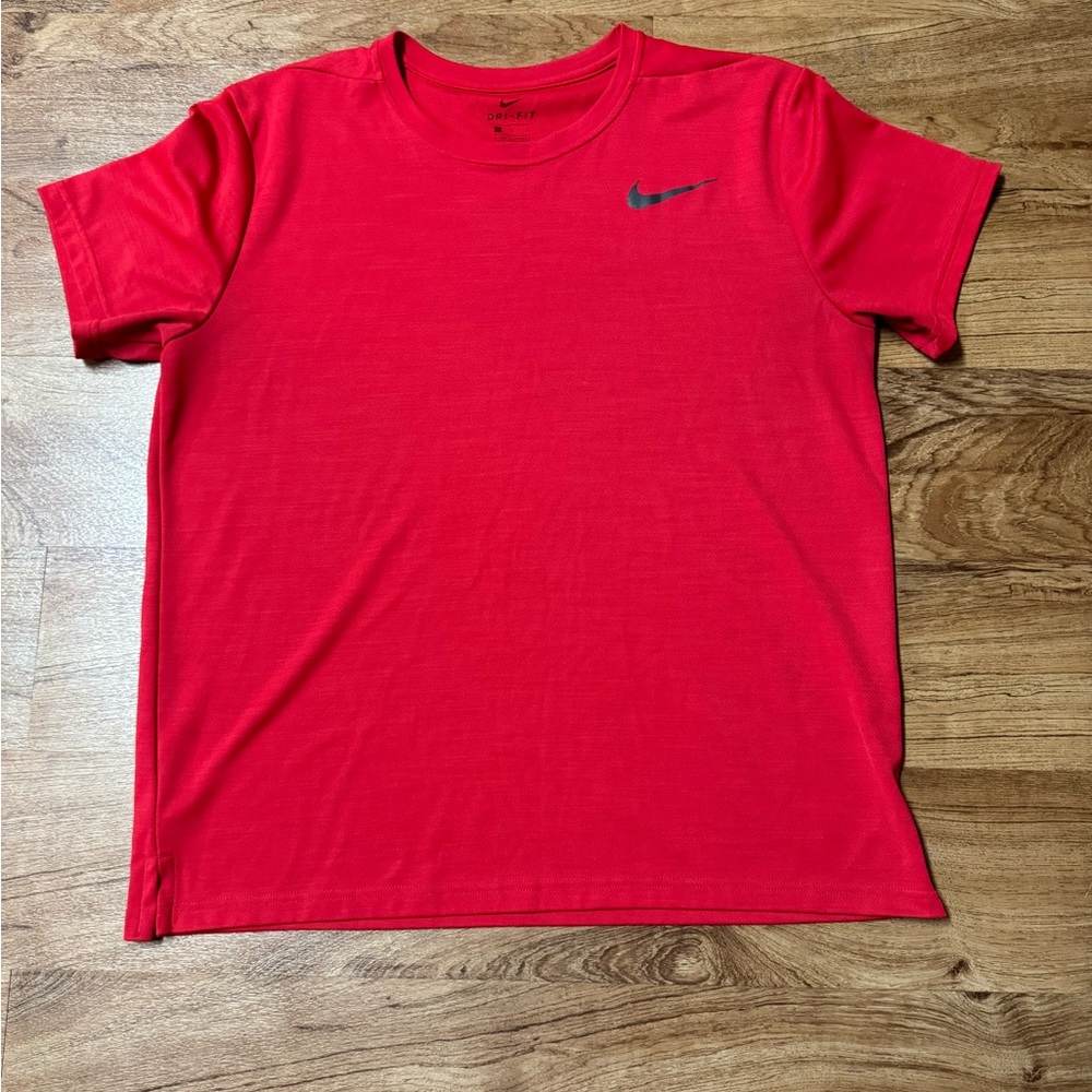Nike t shirt